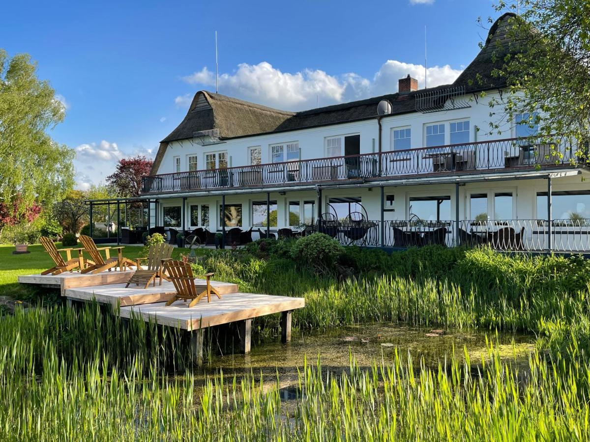 Hof Norderlueck - Das Ostseehotel Unter Reet Steinberg  Exterior photo